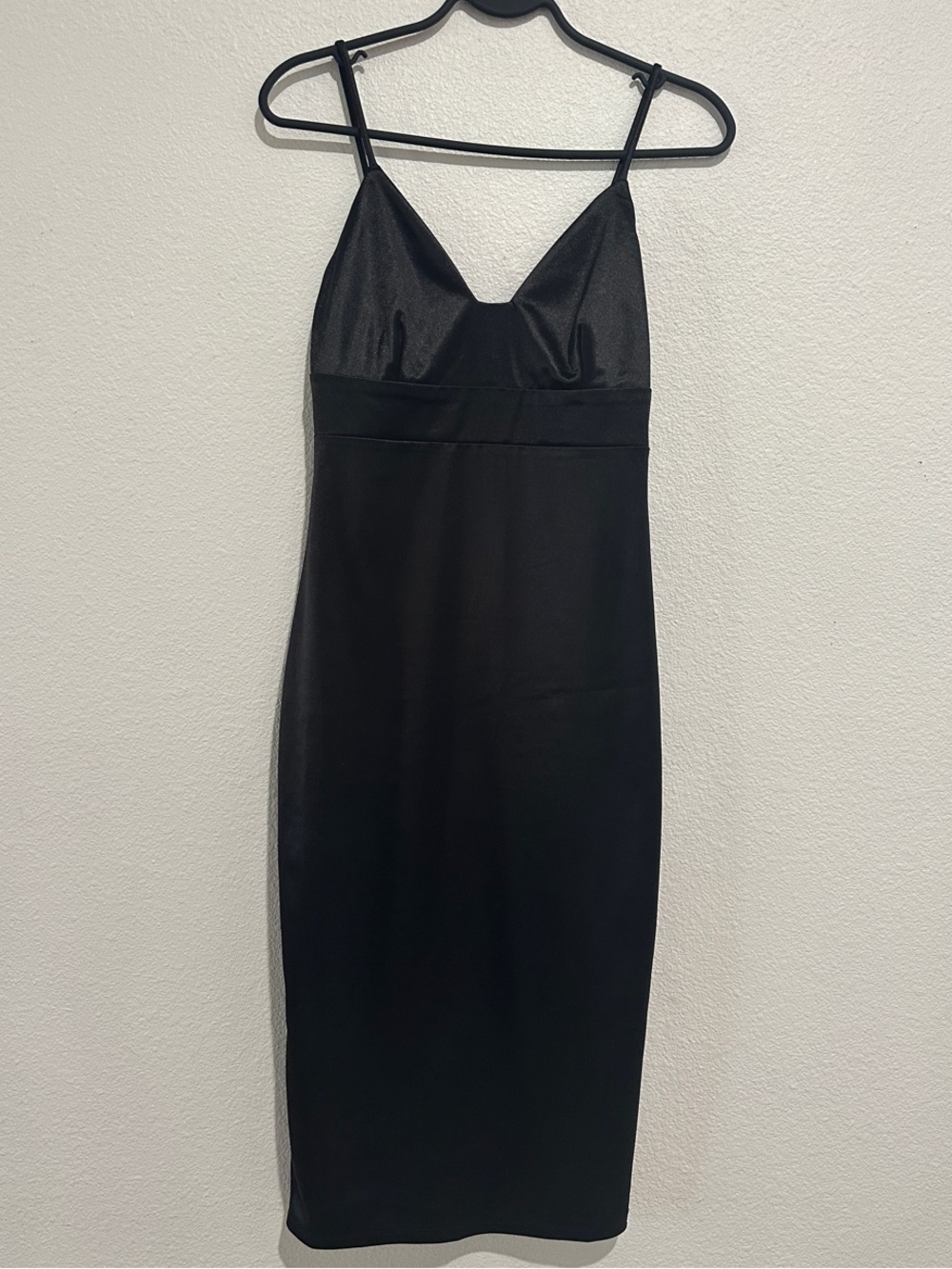 New! LULUS Classic Black Satin Midi Sheath Slip Dress, size small